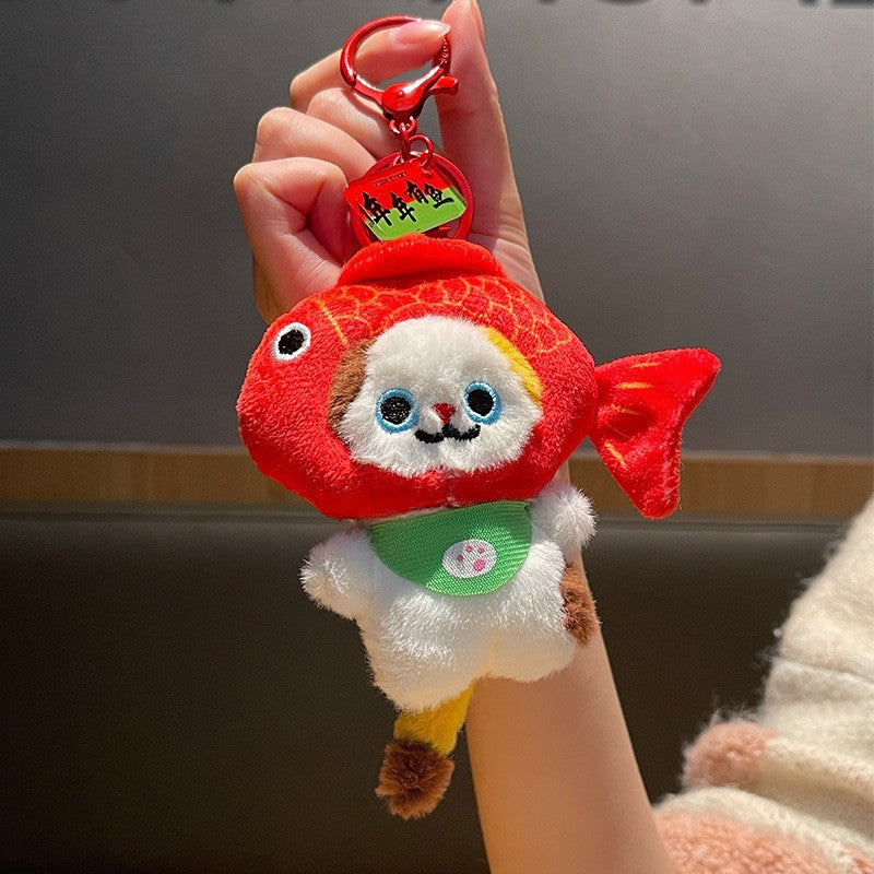 Small fish head cover orange cat keychain