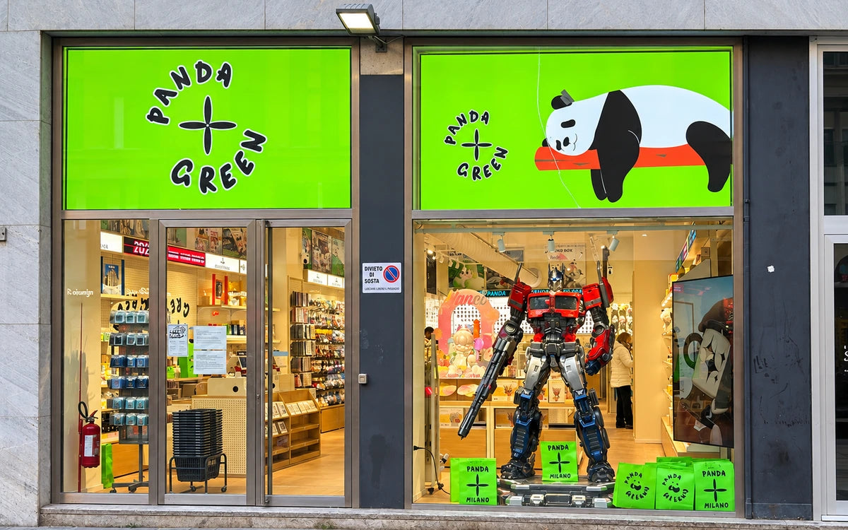 La facciata del negozio GREEN PANDA a Milano.
