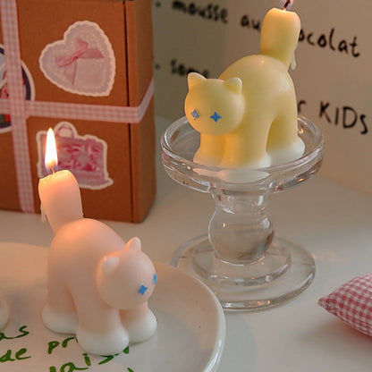 Cat candle with upturned tail