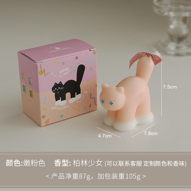 Cat candle with upturned tail