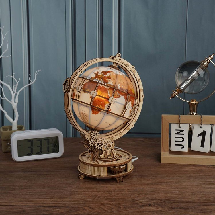 LuminousGlobe
